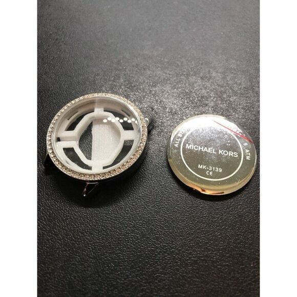 Michael Kors MK5401/3139 Silver Watch Face With Diamond Accentuated 36mm - A130 - Picture 3 of 4